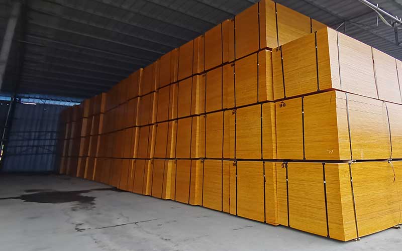 UV大理石板工廠內(nèi)試機(jī)