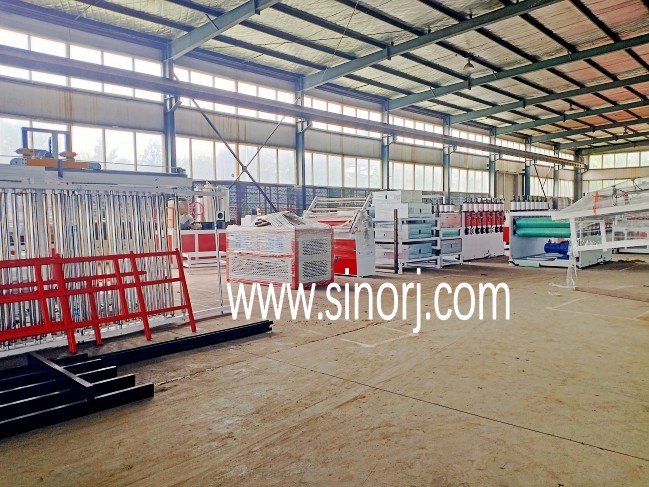 工廠試機(jī)，國外裝柜，國內(nèi)平板同步進(jìn)行中